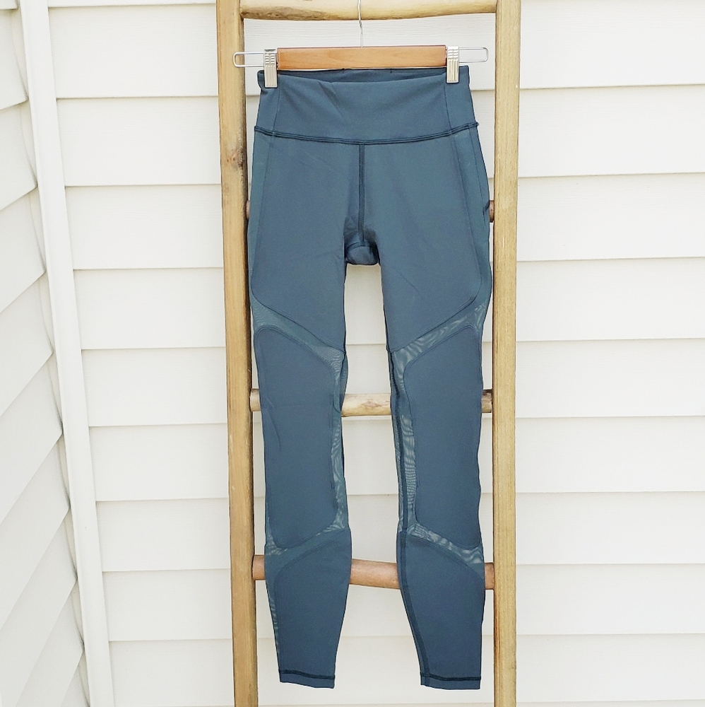 Lululemon Lab Bounce Tight Leggings